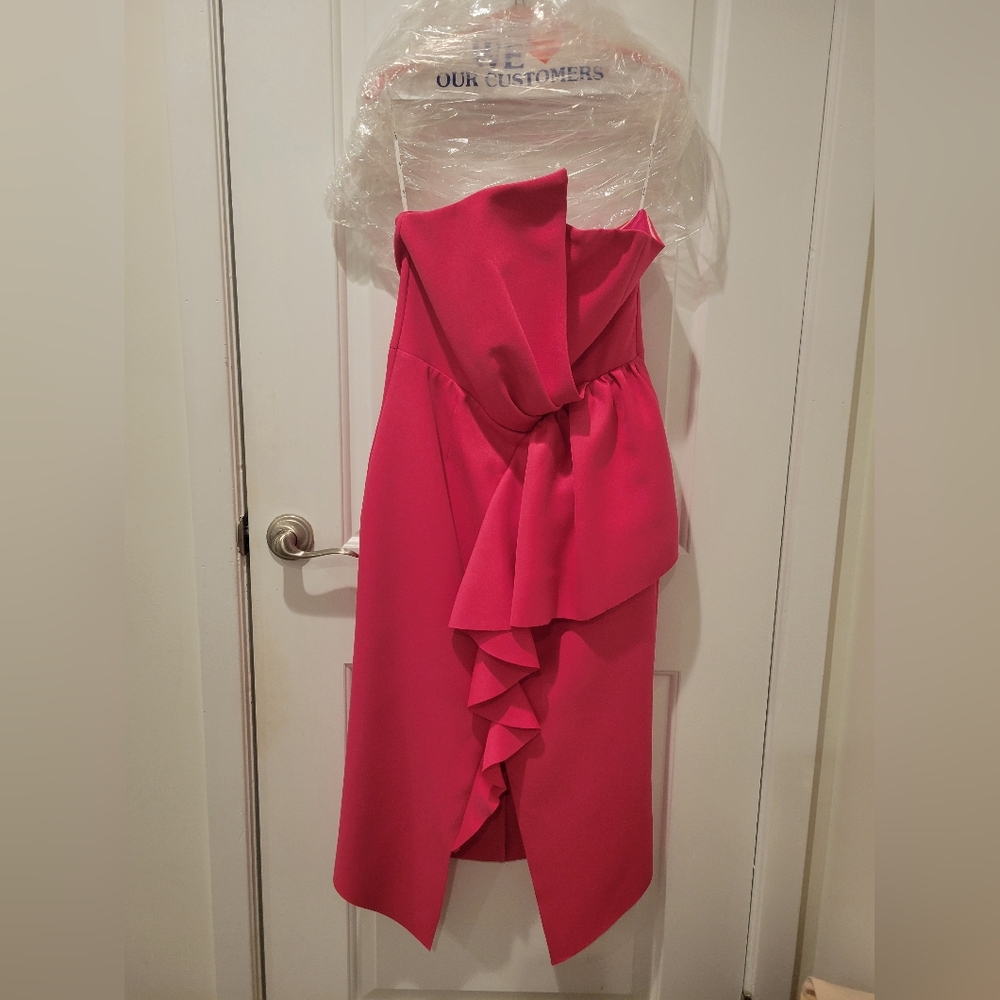 ELLIATT Fuchsia Ruffle Midi Dress Size M Strapless Wedding Guest Cocktail